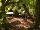 Romantischer Sitzplatz im Garten